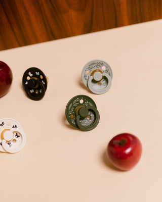 BIBS Pacifier Original COLOUR Holiday Leaf Latex 2 PK Sage/Hunter Green