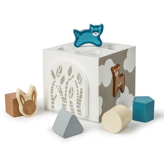 Leika- Wooden Shape Sorter