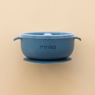 Silicone bowl with lid